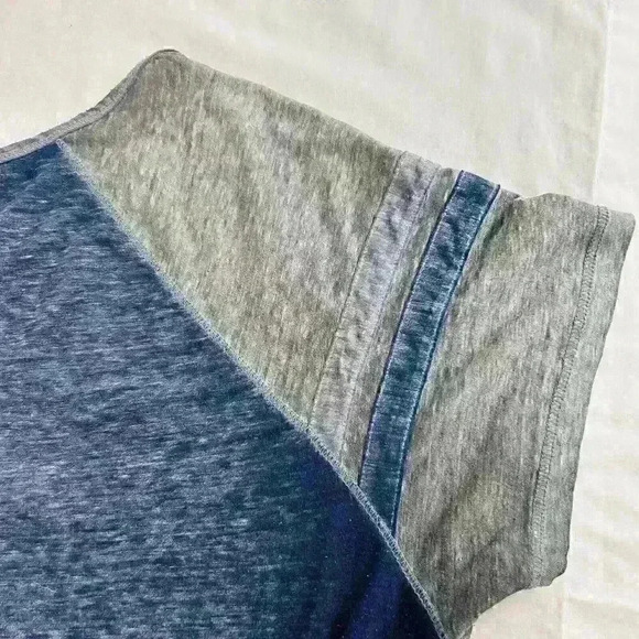 Torrid Womens Size 1 (14/16) Navy Classic Fit Beers and Cheers Football T-Shirt - Picture 9 of 11